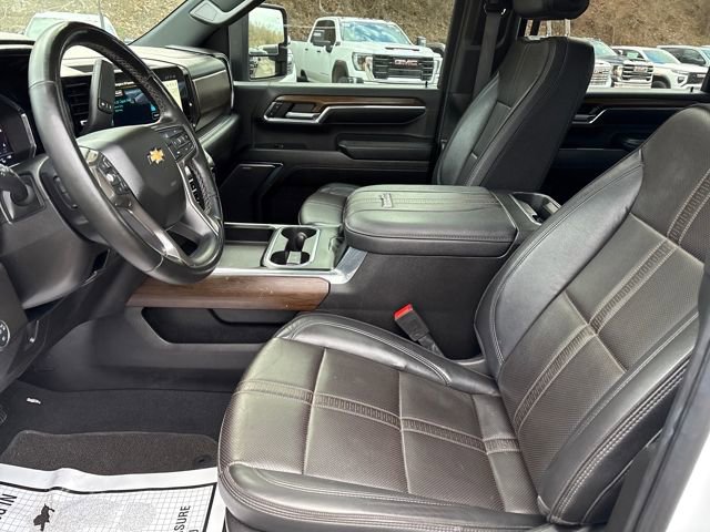 Used 2024 Chevrolet Silverado 3500 High Country w/ High Country Premium Package image 10