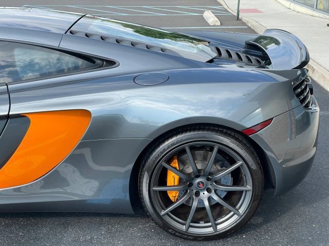 Used 2012 McLaren MP4-12C Coupe RWD image 16