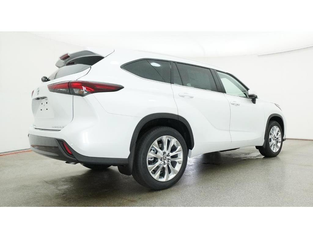 New 2026 Toyota Highlander Limited AWD/4WD image 25