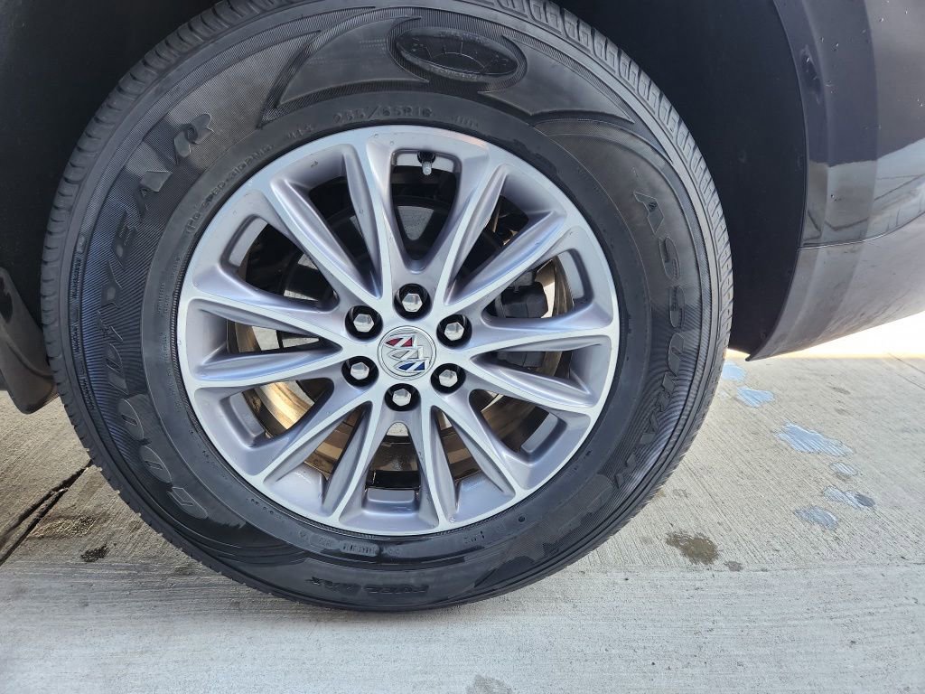 Used 2024 Buick Enclave Premium image 19