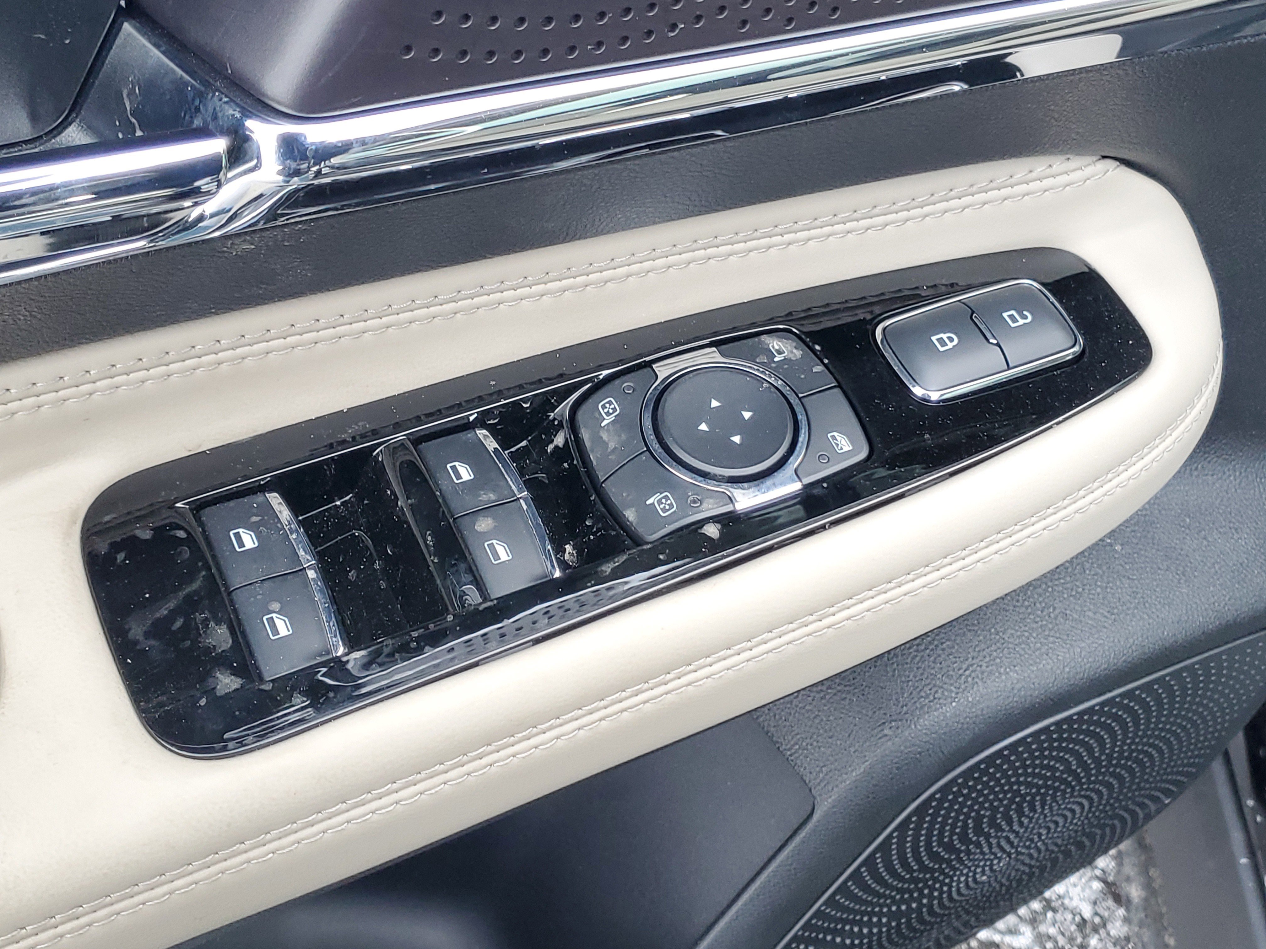 New 2025 Lincoln Corsair Reserve image 10