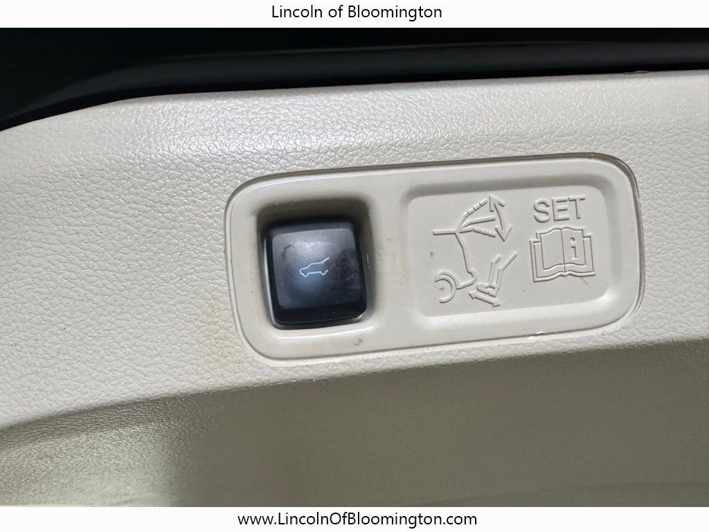 Used 2023 Lincoln Navigator L Black Label AWD/4WD image 28