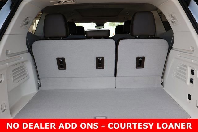 New 2026 GMC Acadia Denali w/ Super Cruise Package image 18