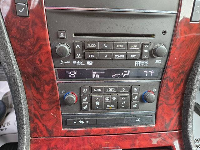 Used 2013 Cadillac Escalade Premium AWD/4WD image 34