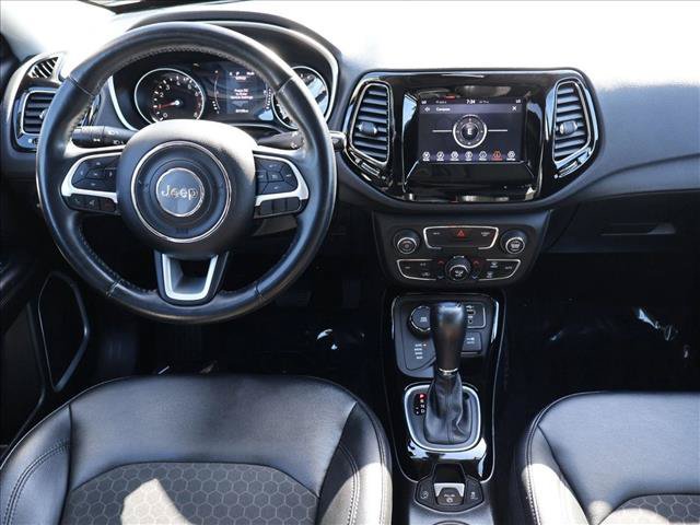 Used 2020 Jeep Compass Latitude AWD/4WD image 25