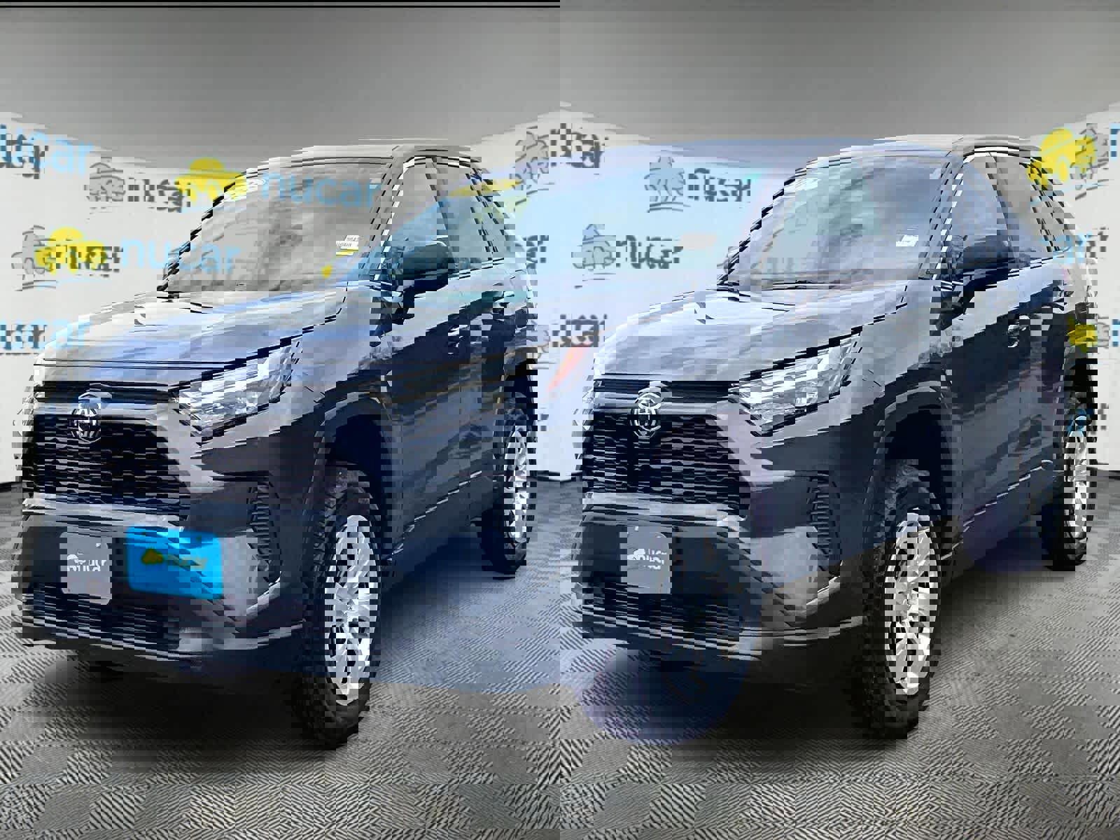 Used 2025 Toyota RAV4 LE image 3