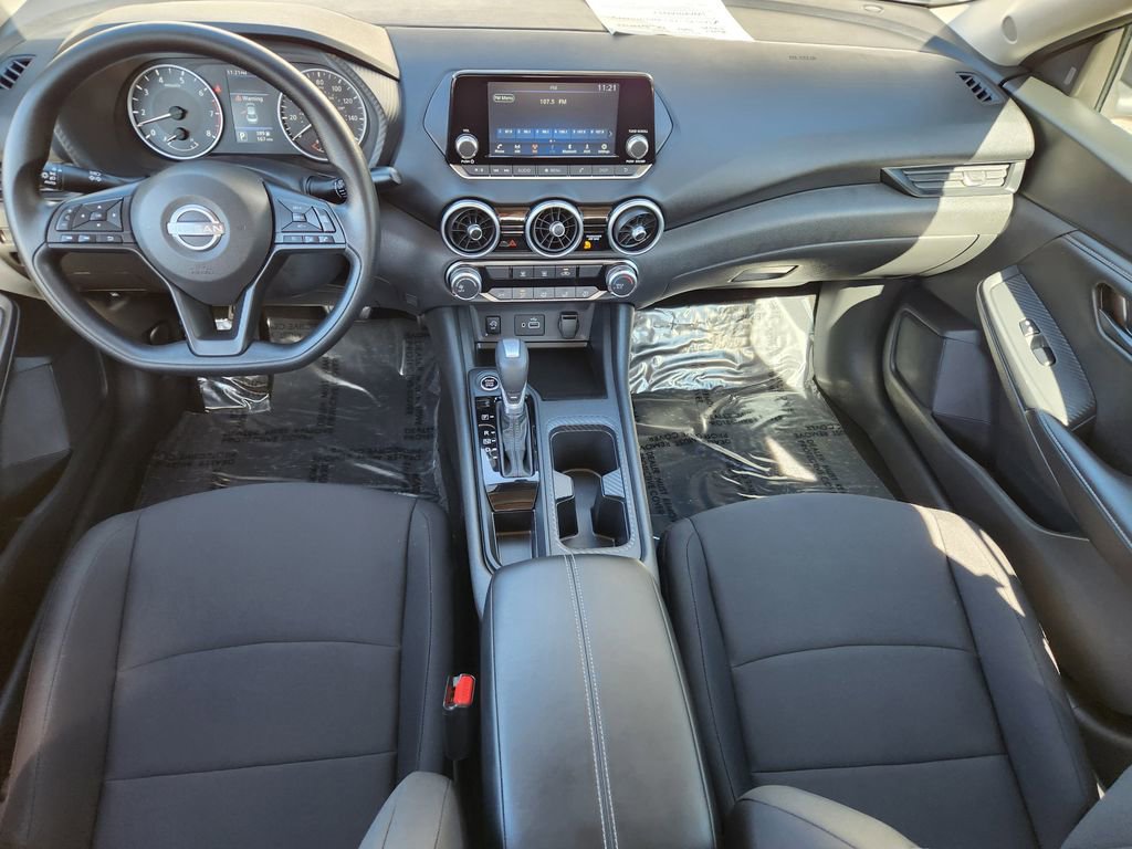 Used 2025 Nissan Sentra S image 11