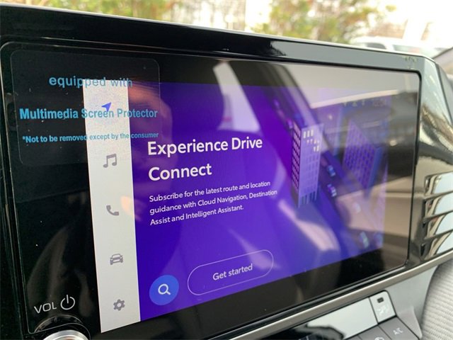 Used 2025 Toyota Camry SE image 23