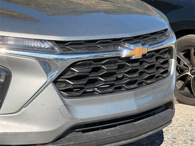 Used 2024 Chevrolet Trax LS image 8