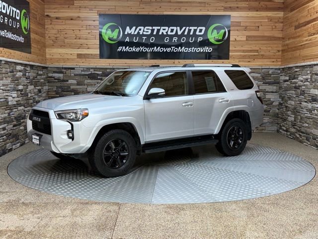 Used 2022 Toyota 4Runner SR5 Premium AWD/4WD image 5