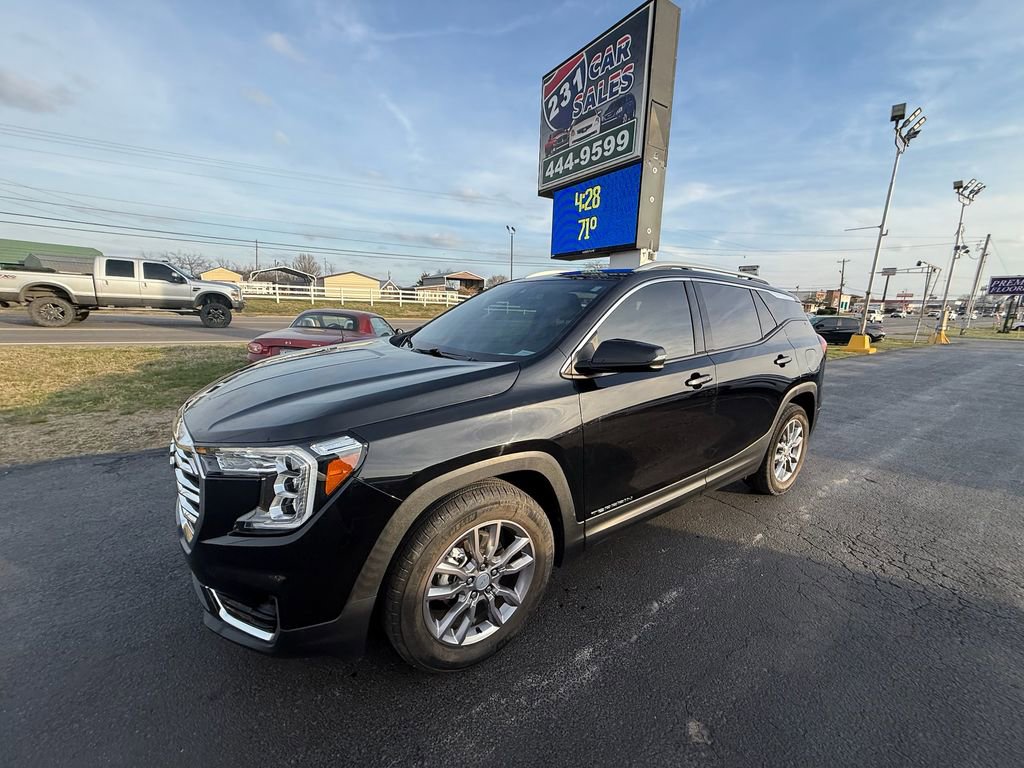 Used 2024 GMC Terrain SLT image 8