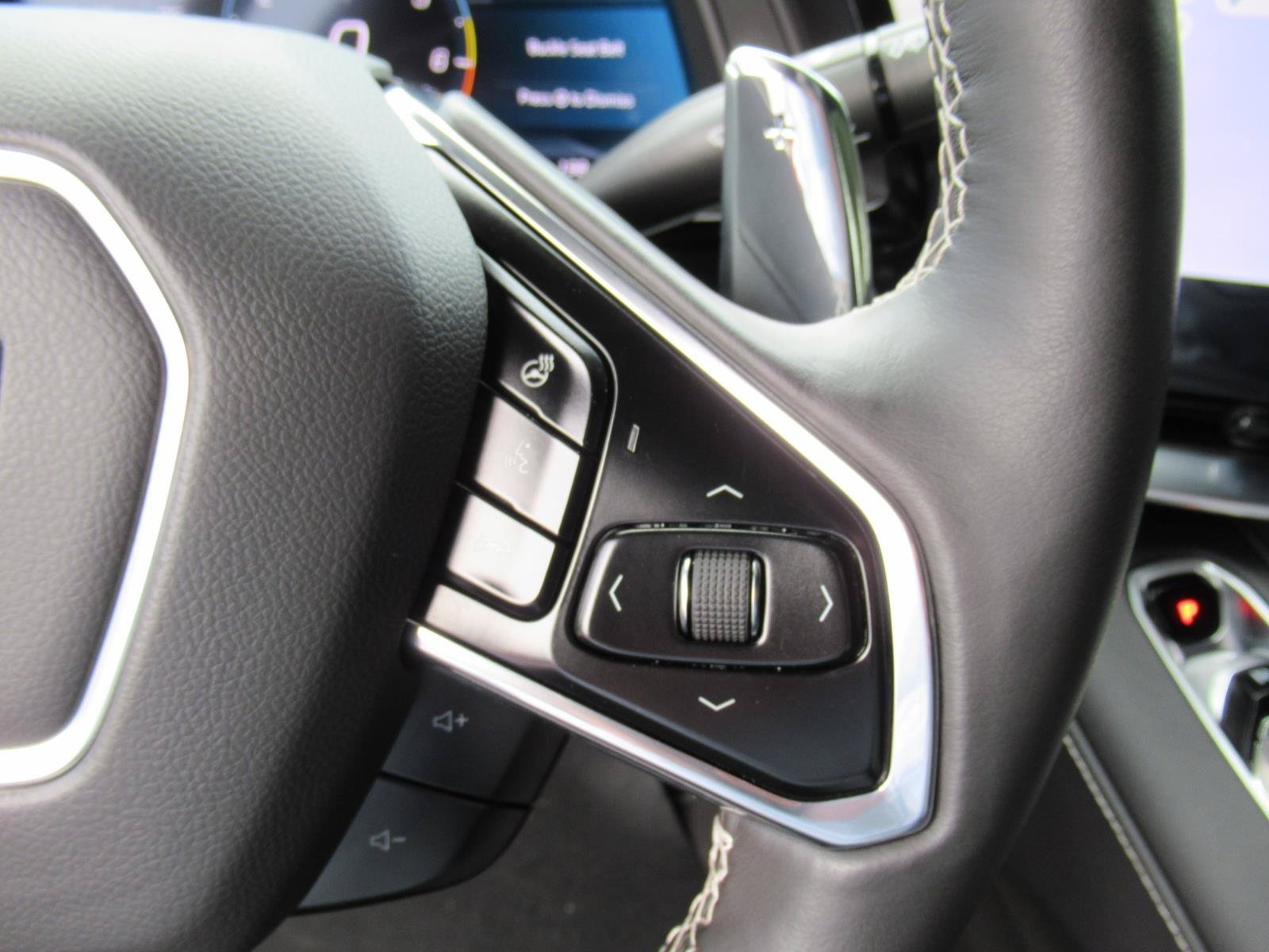 Used 2024 Chevrolet Corvette Stingray Preferred Cpe w/ Z51 Performance Package RWD image 23