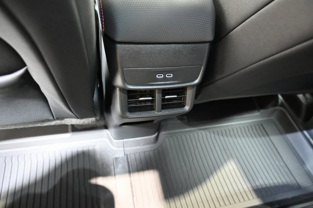 New 2026 Chevrolet Equinox RS w/ LPO, Floor Liner Package image 23