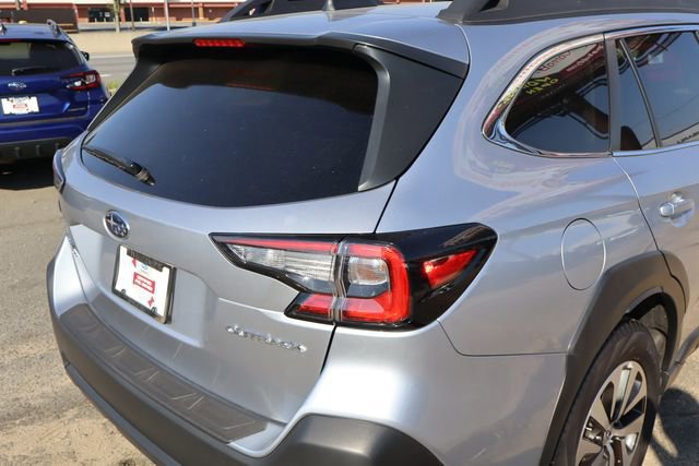 Certified 2025 Subaru Outback Premium image 12