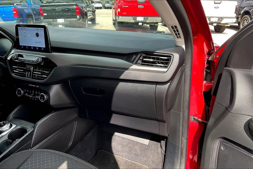 Used 2023 Ford Escape Active w/ Cold Weather Package FWD image 16