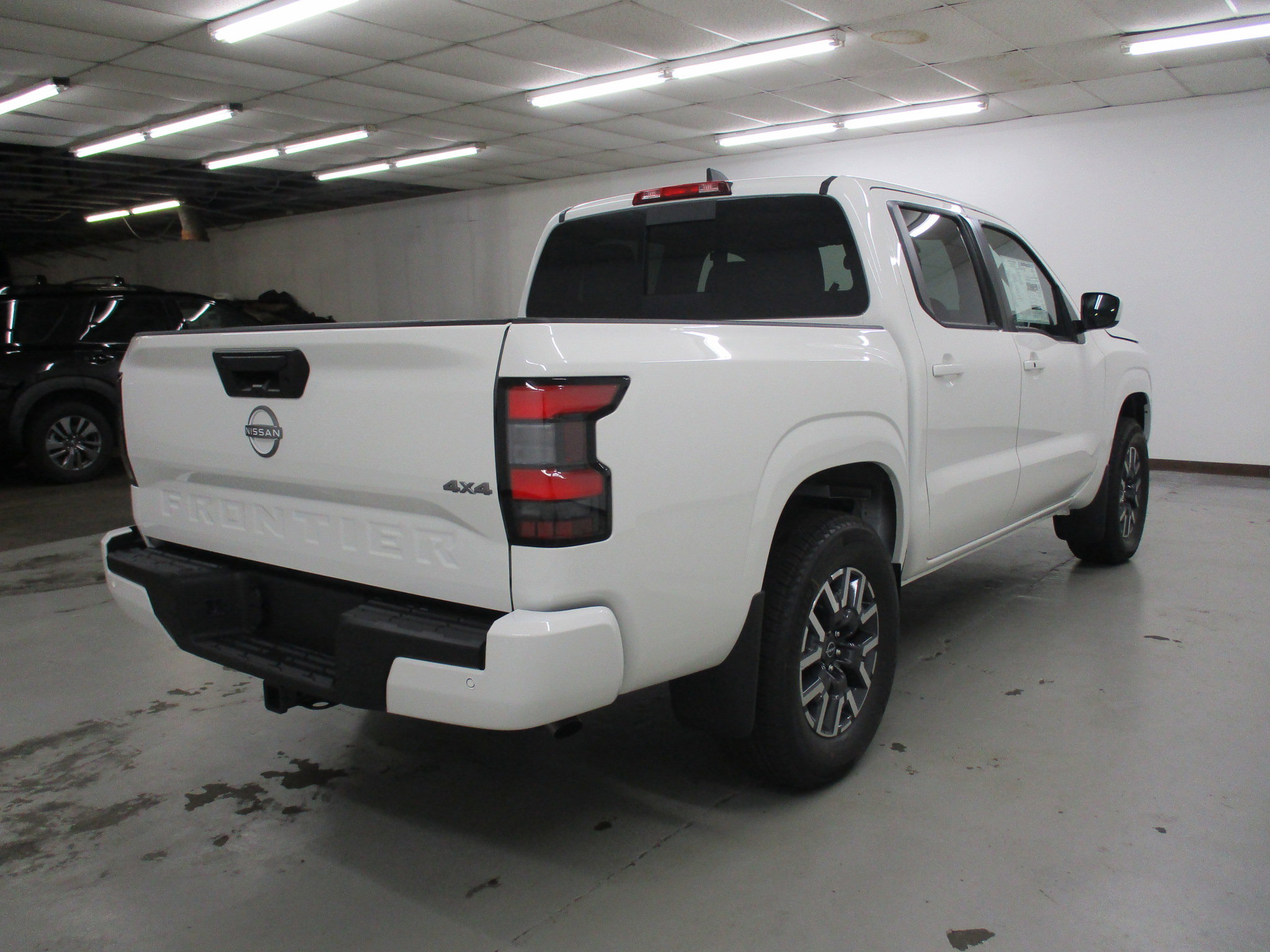 New 2026 Nissan Frontier SV image 7