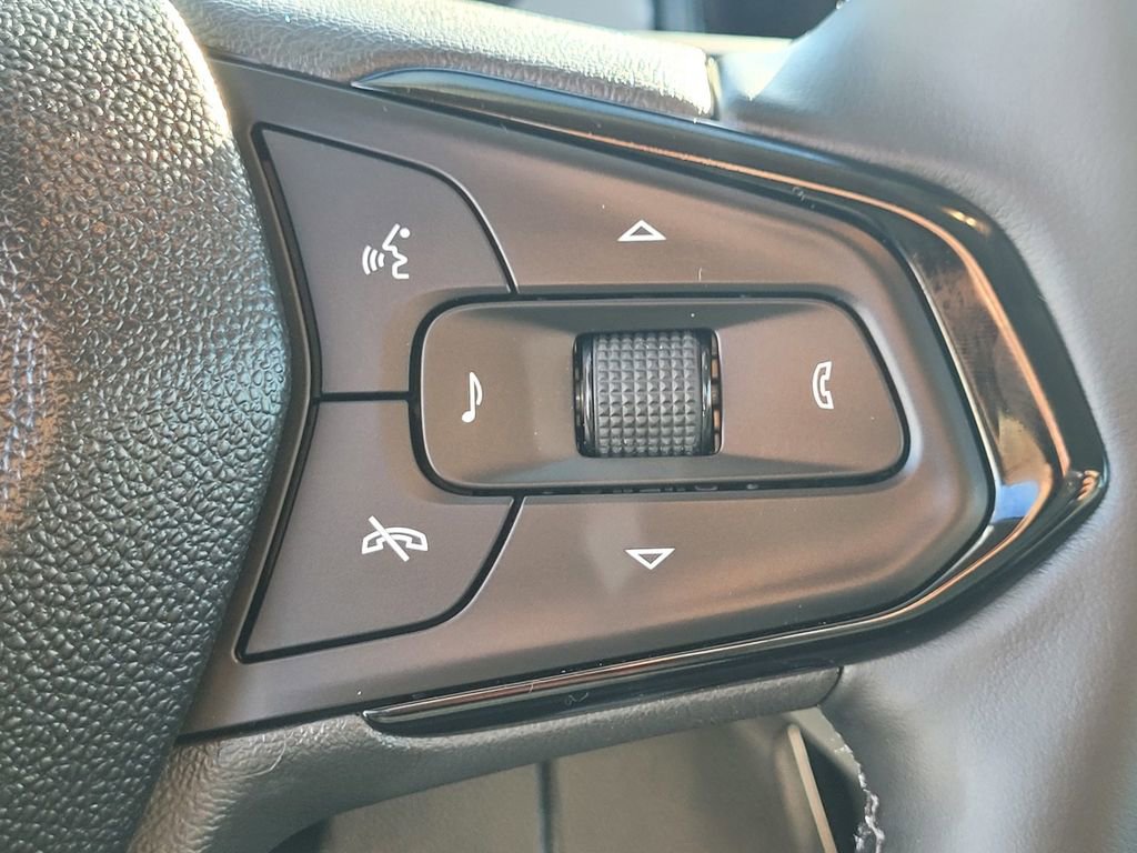 New 2027 Chevrolet Bolt LT w/ Comfort Package image 16