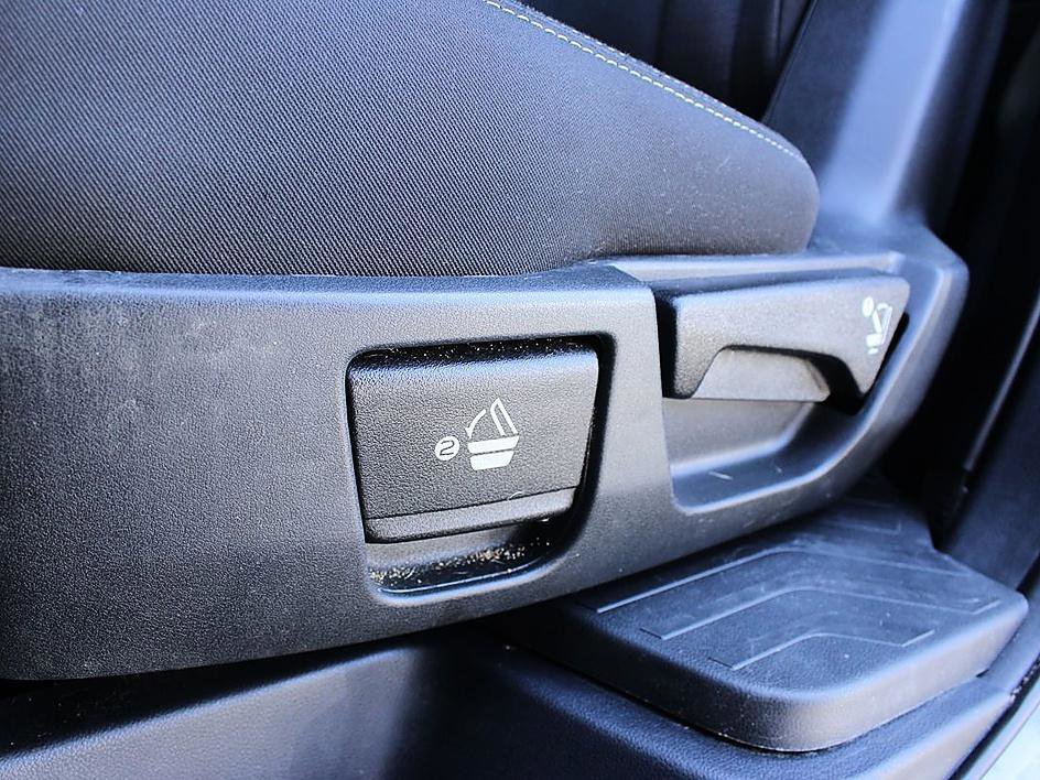 Used 2020 Subaru Ascent Premium w/ Convenience Package image 16