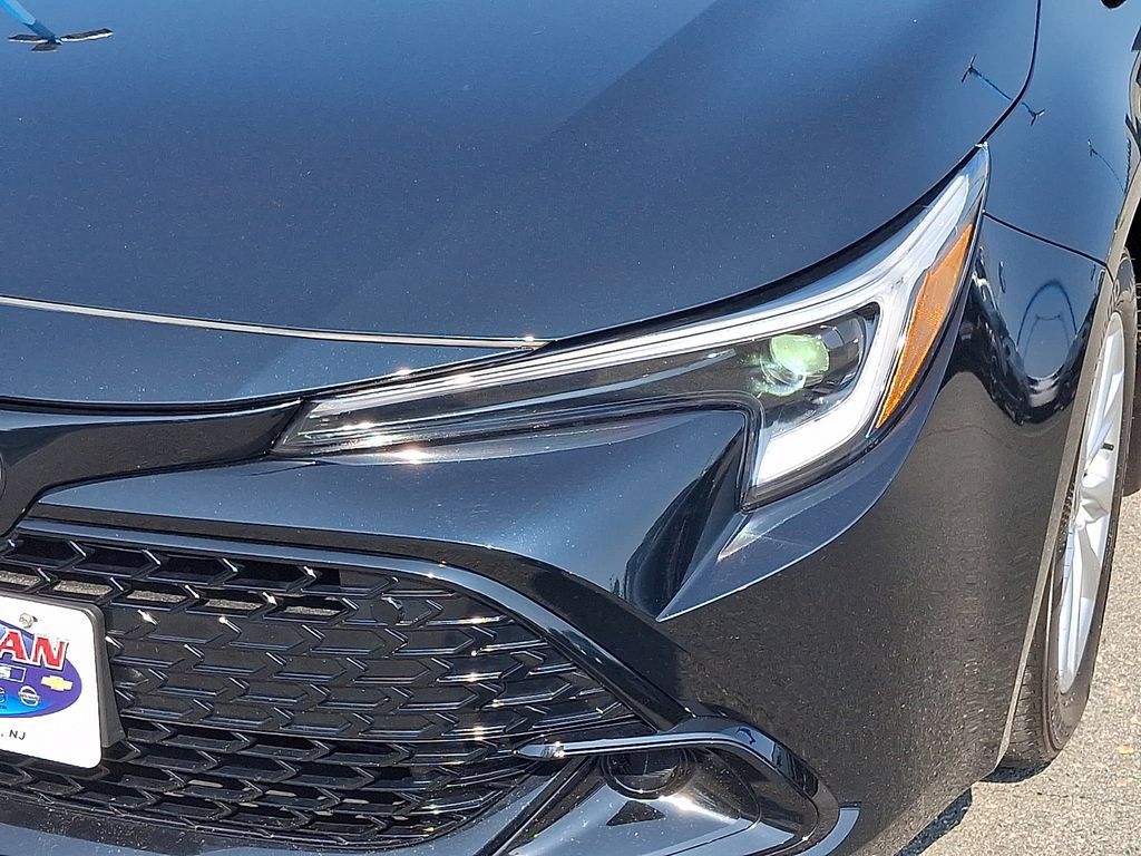 Used 2025 Toyota Corolla SE FWD image 9