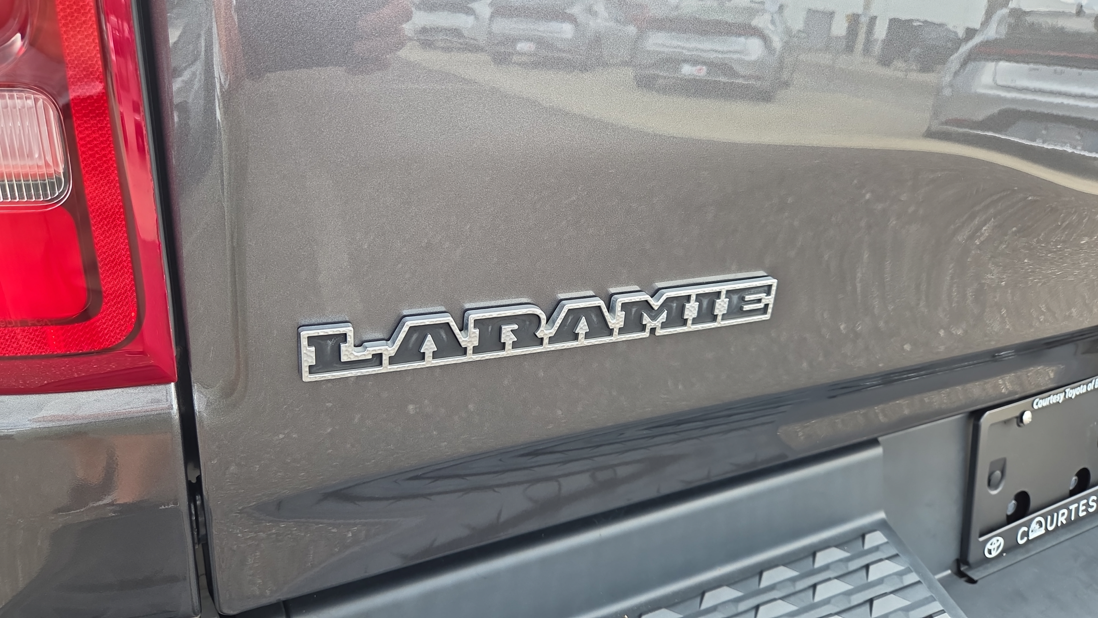 Used 2023 RAM 1500 Laramie AWD/4WD image 32