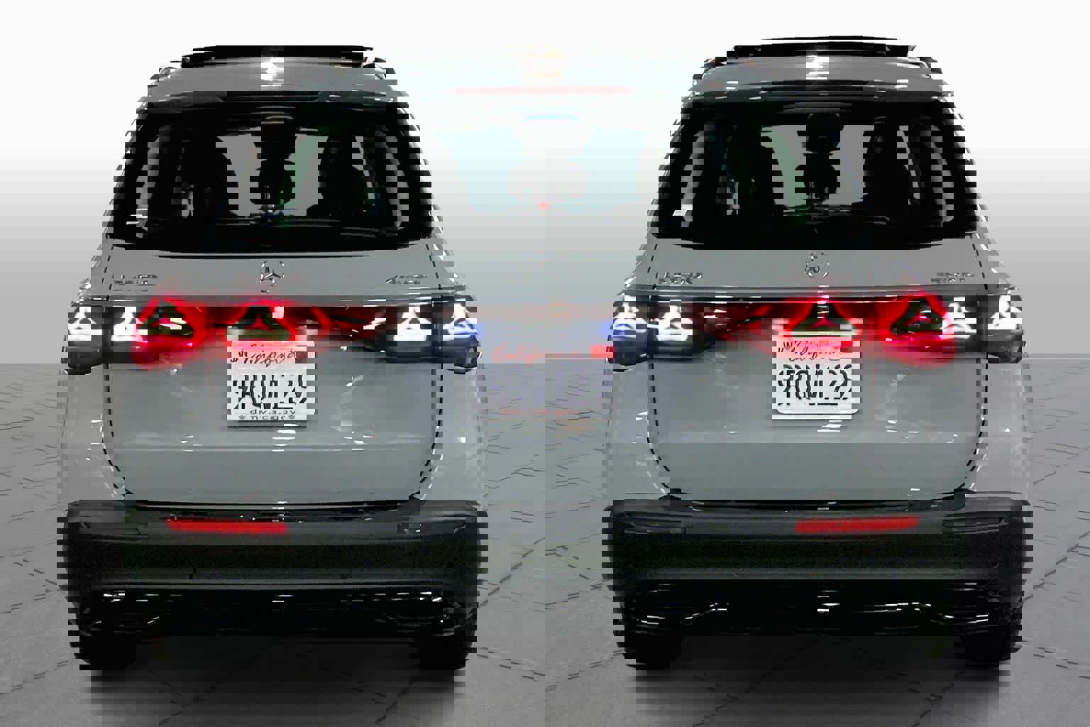 Used 2025 Mercedes-Benz E 450 4MATIC All-Terrain Wagon image 4