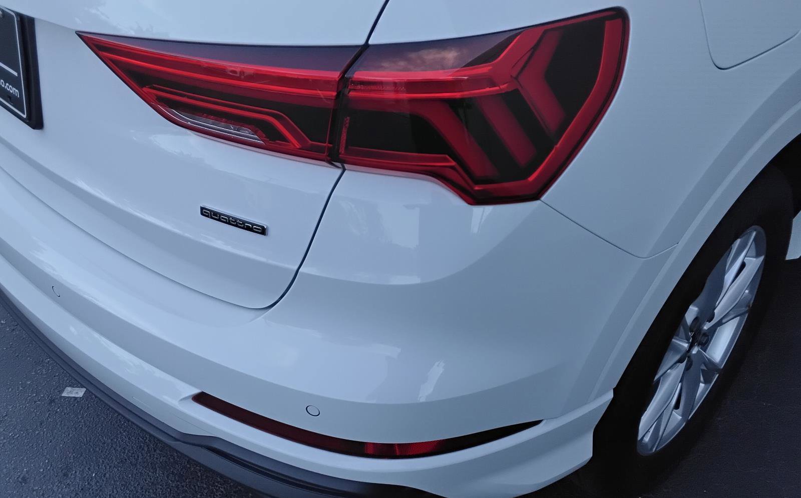 Certified 2025 Audi Q3 2.0T Premium w/ Convenience Package image 9