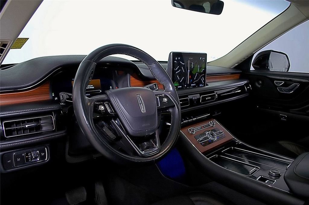 Used 2023 Lincoln Aviator Reserve w/ Equipment Group 201A image 25