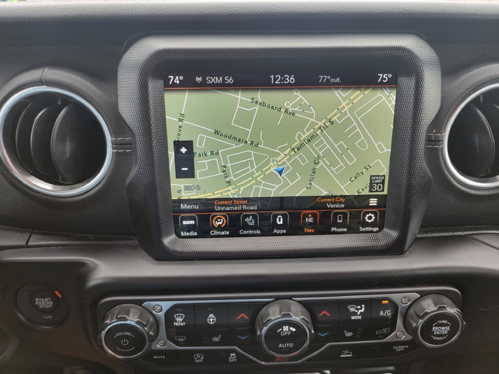 Used 2022 Jeep Gladiator Overland w/ Popular Equipment Package AWD/4WD image 18