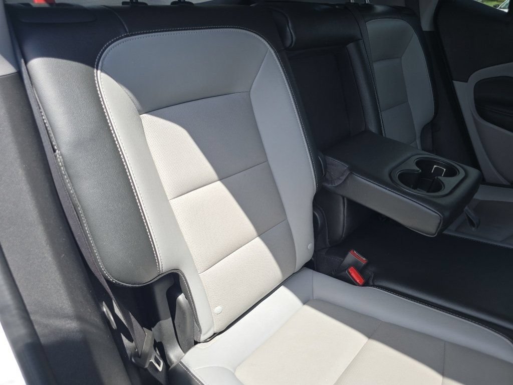 Used 2024 GMC Terrain SLT FWD image 20