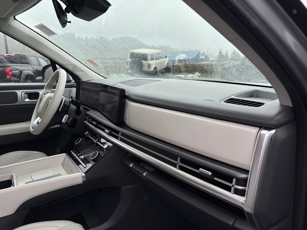 Used 2025 Hyundai Santa Fe SEL image 27