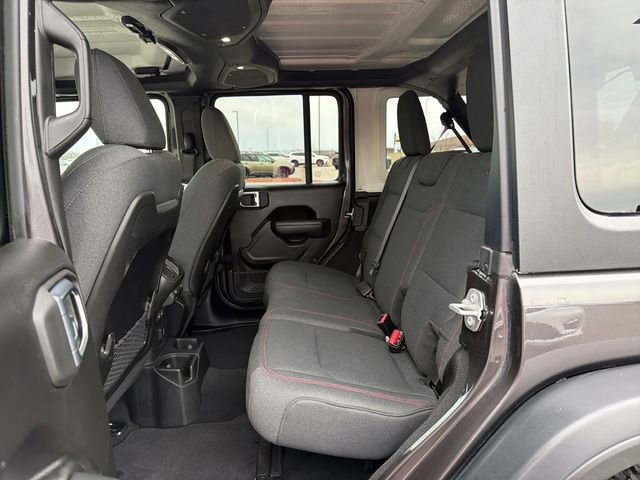 Used 2025 Jeep Wrangler Unlimited Rubicon AWD/4WD image 23