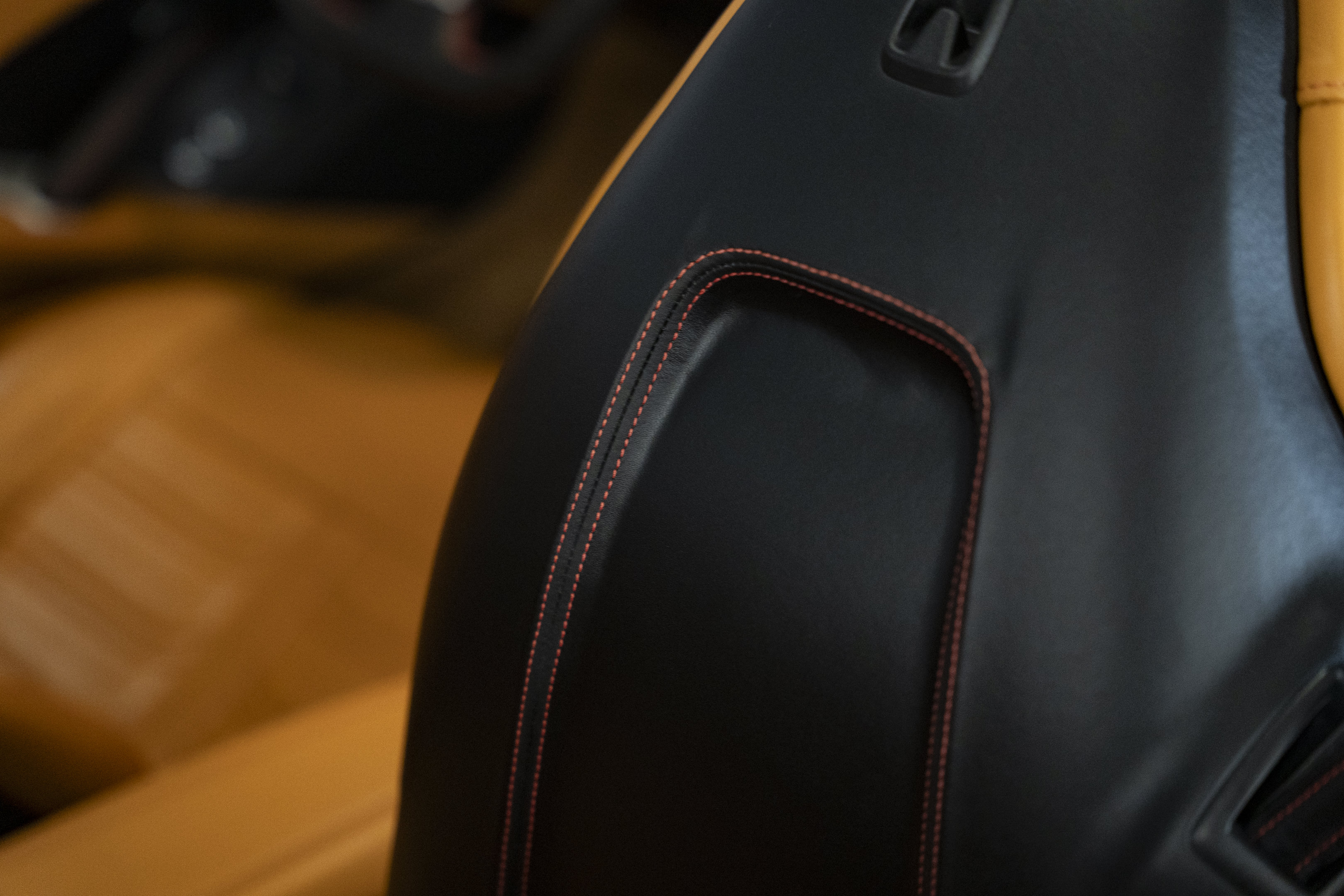 Used 2016 Ferrari California T RWD image 37