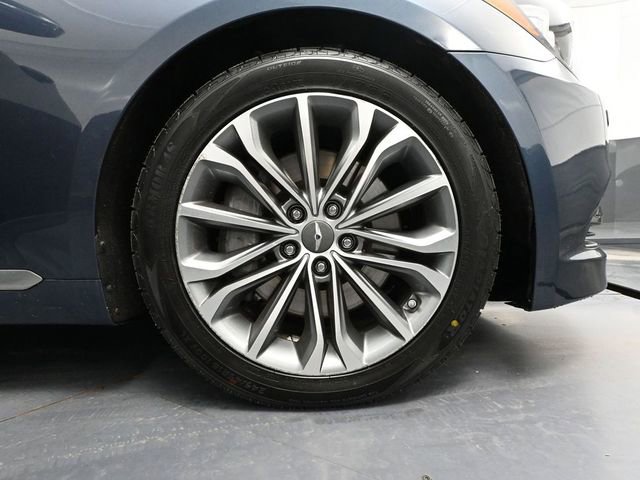 Used 2015 Hyundai Genesis 3.8 w/ Option Group 02 image 16