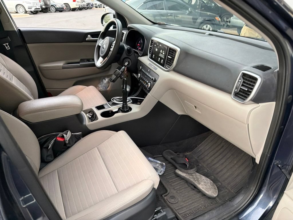 Used 2020 Kia Sportage LX w/ LX Popular Package AWD/4WD image 7