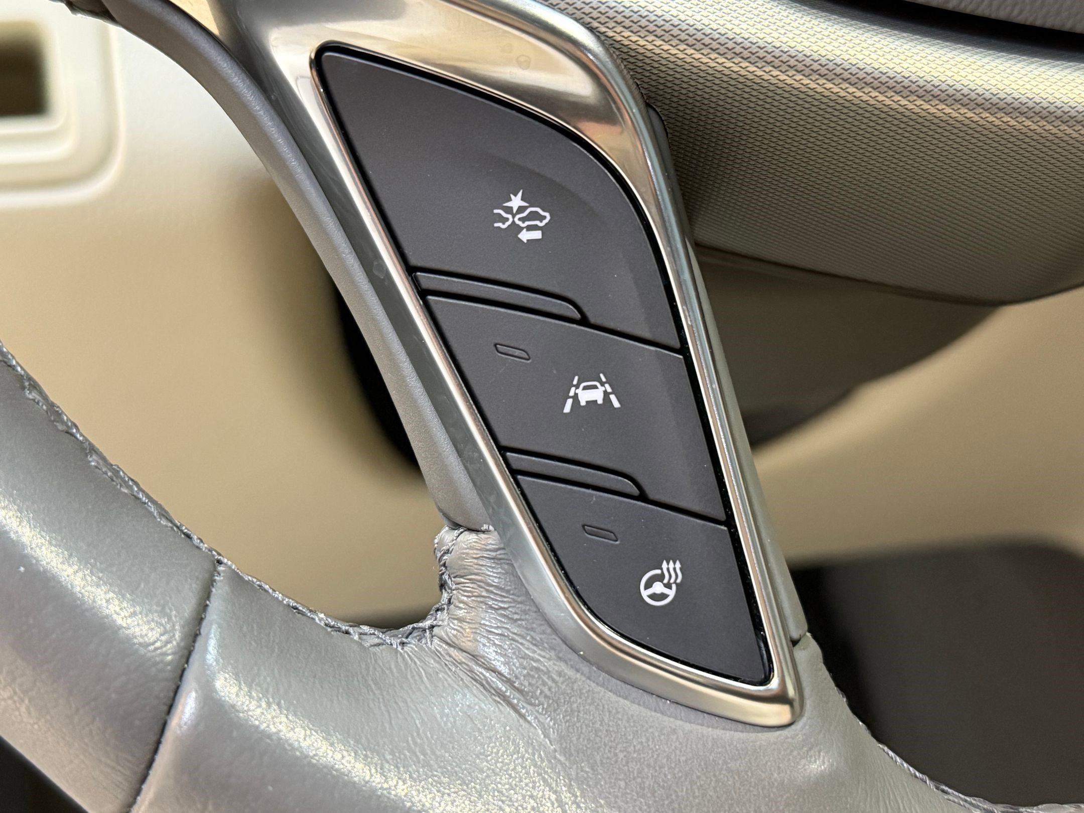 Certified 2023 Cadillac XT5 Premium Luxury image 28