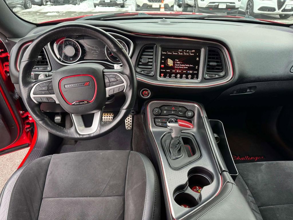 Used 2016 Dodge Challenger R/T Scat Pack w/ Leather Interior Group RWD image 14