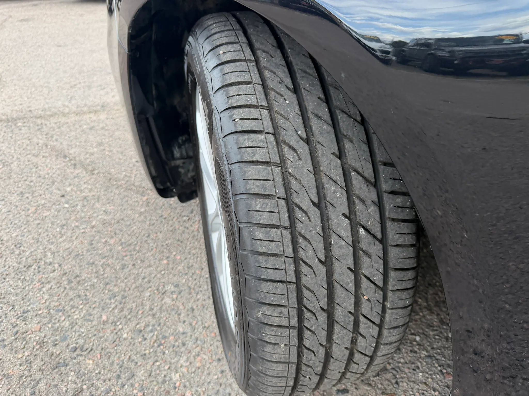 Used 2019 Ford Fusion SE image 10