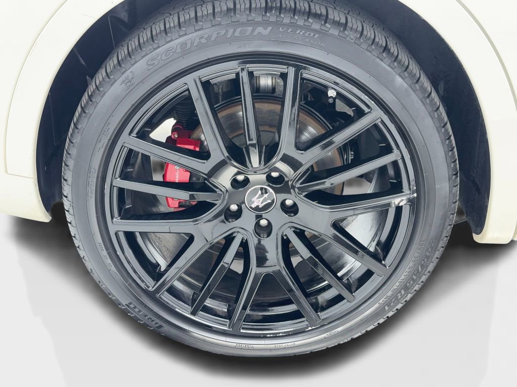 Used 2021 Maserati Levante S GranSport image 52