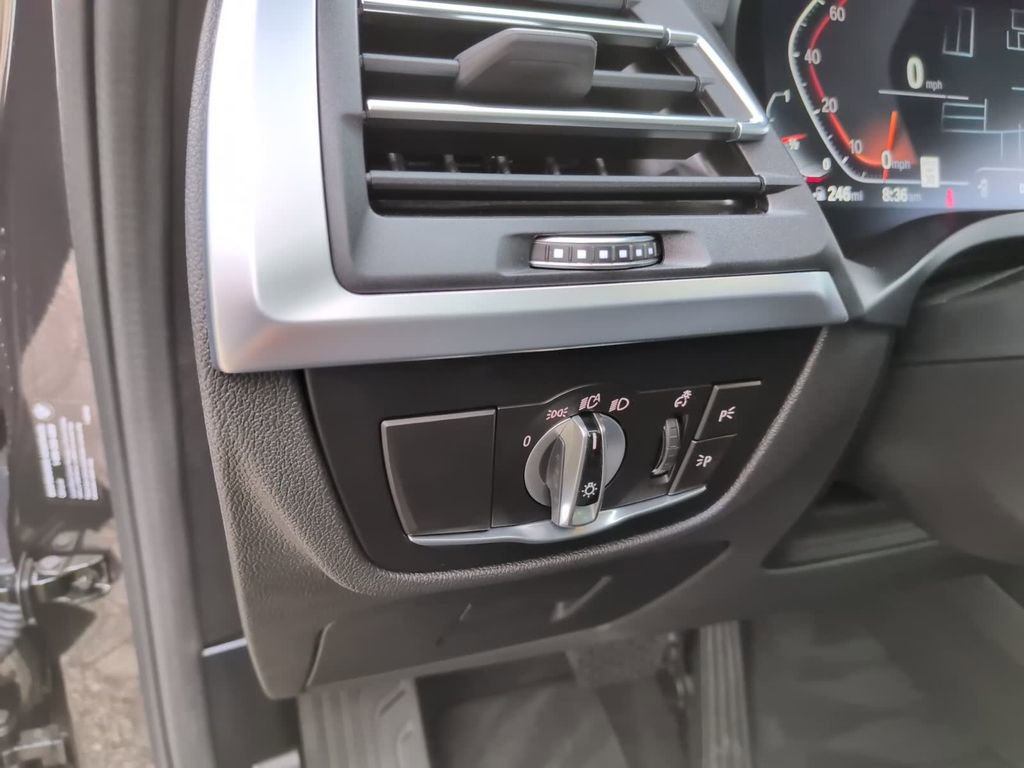 Used 2022 BMW X3 xDrive30i w/ Premium Package 2 image 22