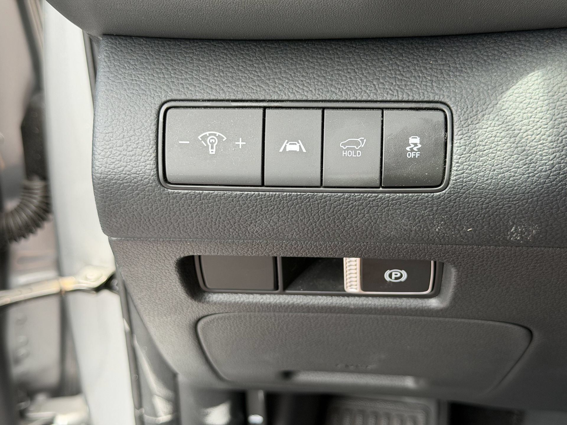 Used 2023 Hyundai Santa Fe SEL FWD image 11