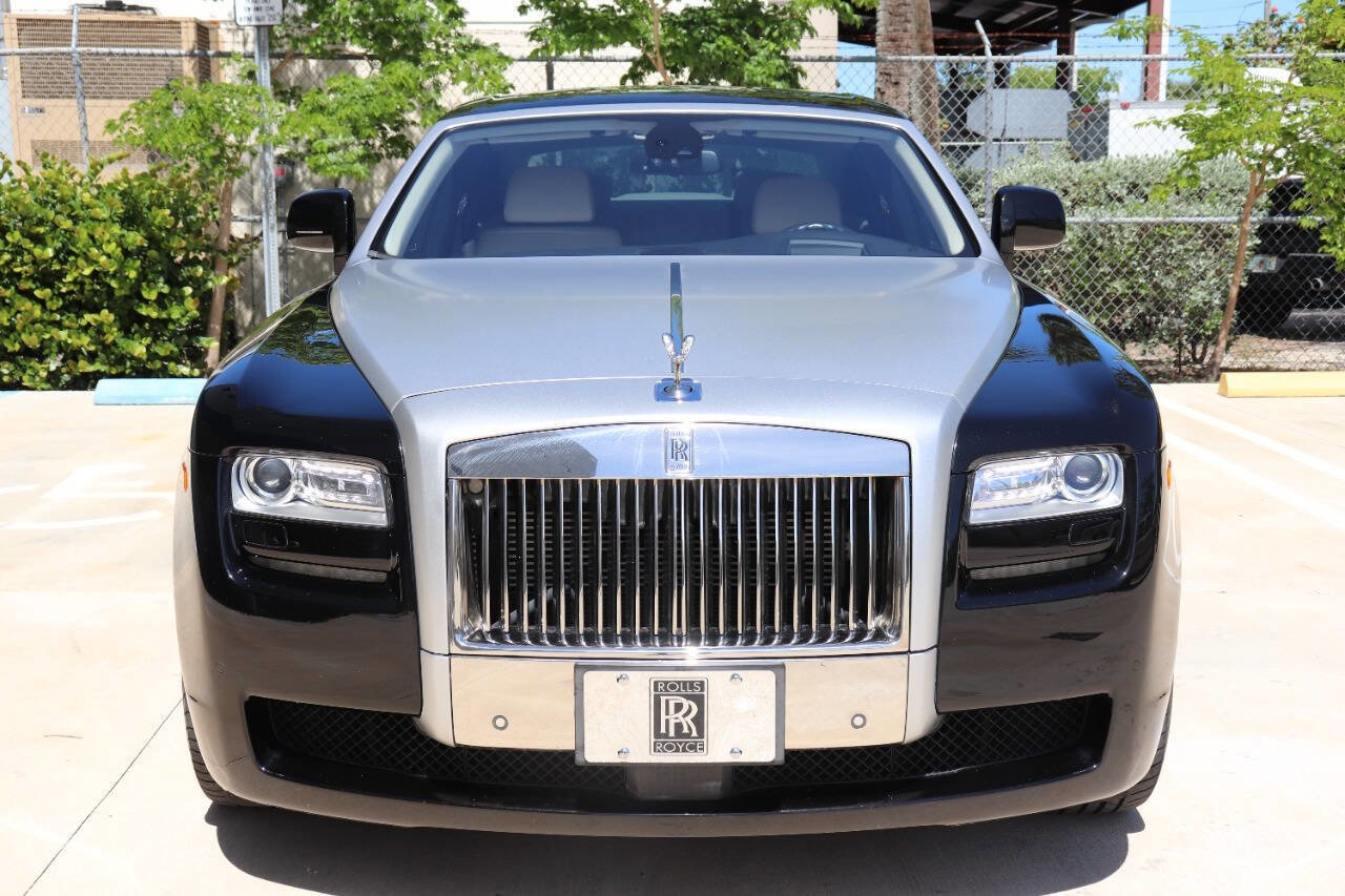 Used 2010 Rolls-Royce Ghost image 3