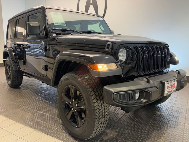 Used 2021 Jeep Wrangler Unlimited Sahara image 2
