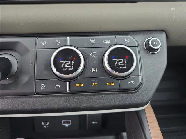 Used 2023 Land Rover Defender 110 S AWD/4WD image 21
