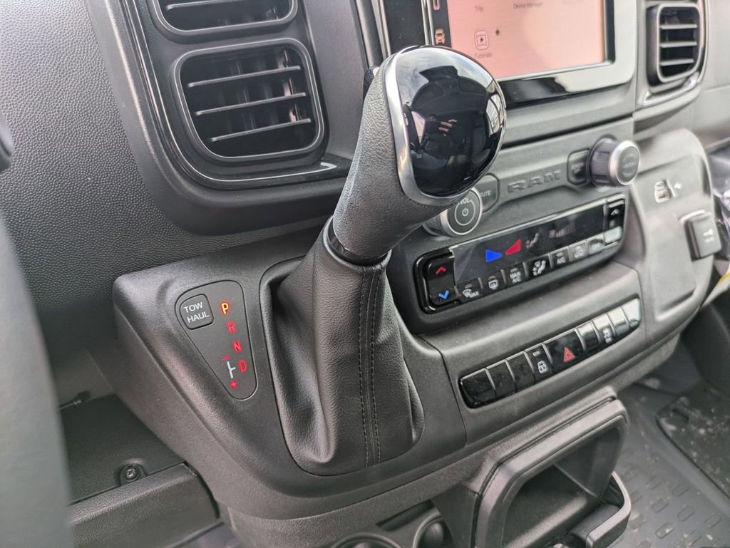Used 2024 RAM ProMaster 2500 image 26