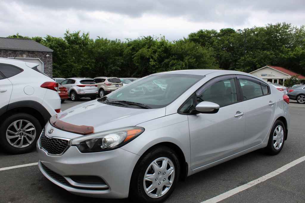 Used 2015 Kia Forte LX FWD image 1