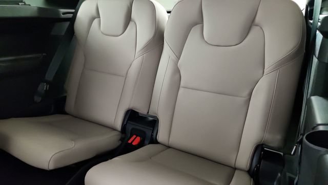 New 2026 Volvo XC90 T8 Plus w/ Protection Package Premier AWD/4WD image 33