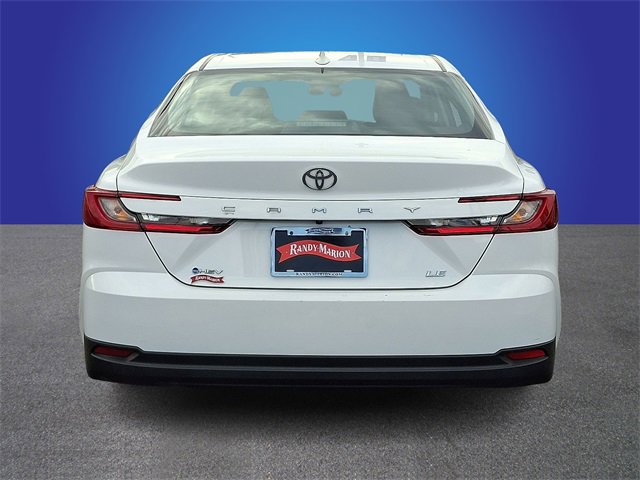Used 2025 Toyota Camry LE image 5