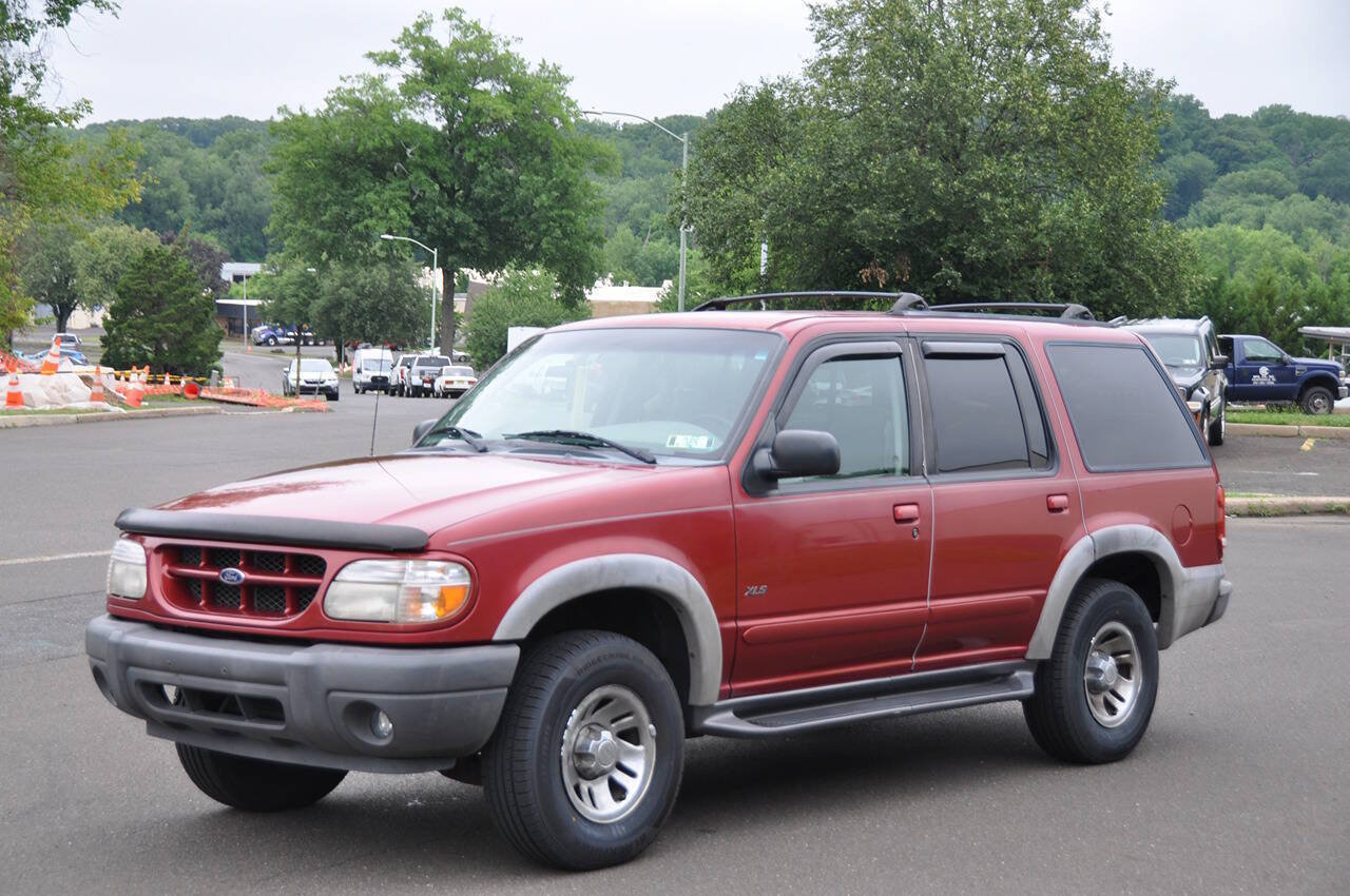 Used 2001 Ford Explorer XLS
