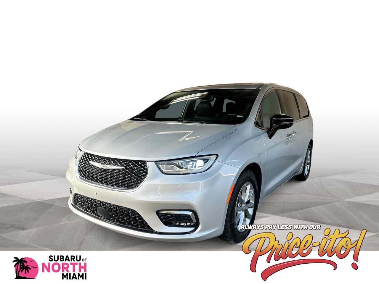 Used 2026 Chrysler Pacifica Limited FWD image 1