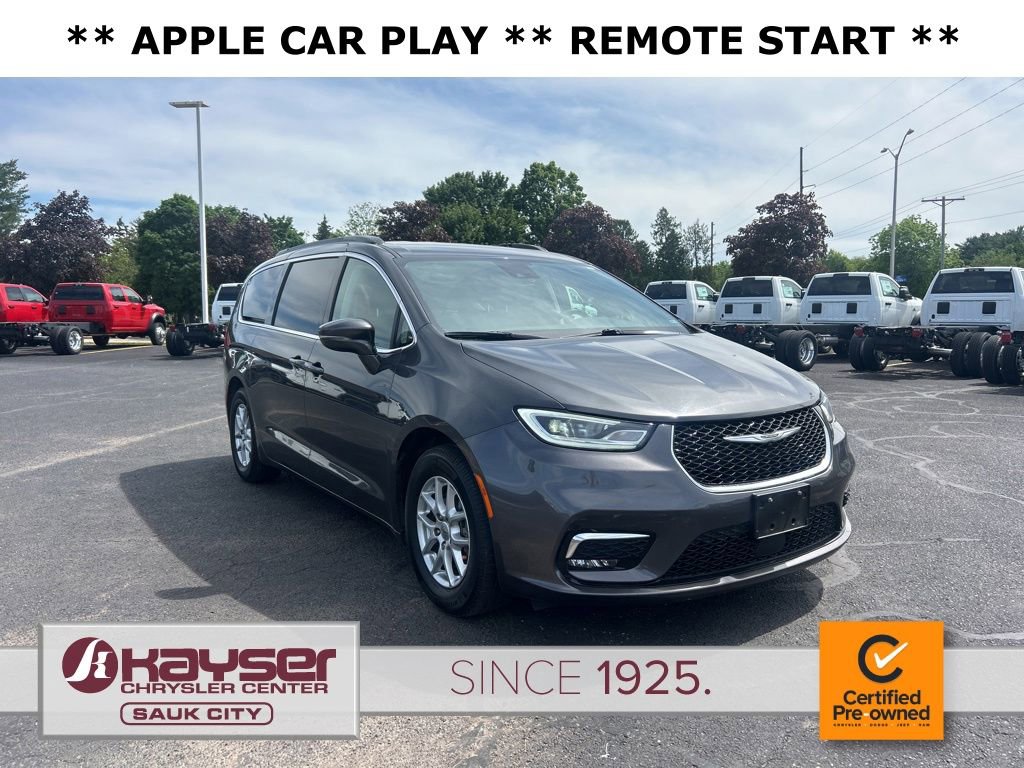 Used 2022 Chrysler Pacifica Touring-L FWD image 1